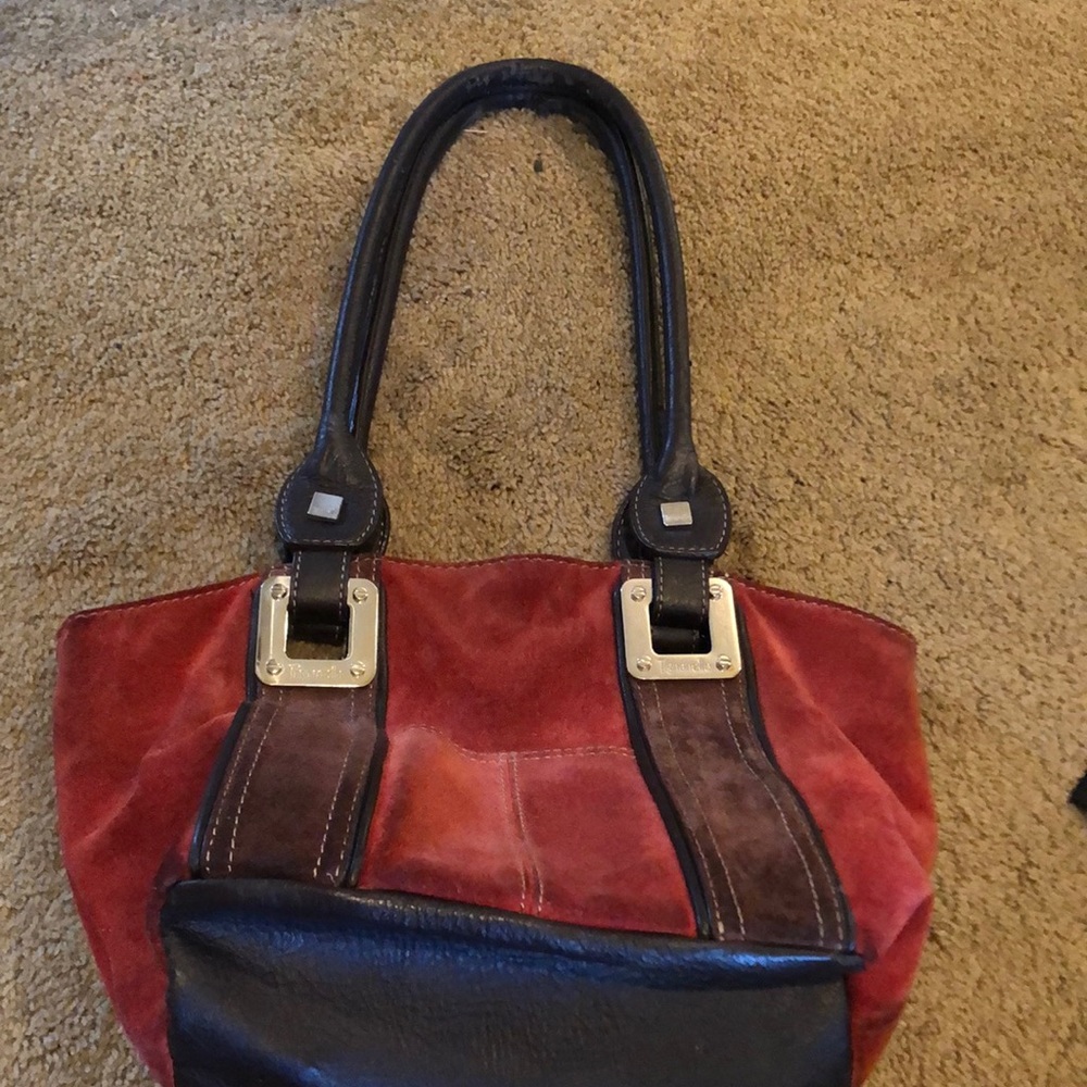 a red purse